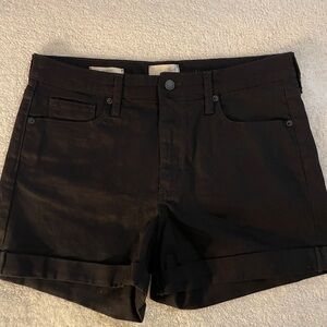 🖤 Universal Thread High‑Rise Midi Shorts – Size 12 – 4” Inseam